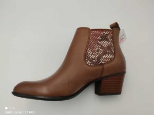 Alternative view of Tamaris 25701