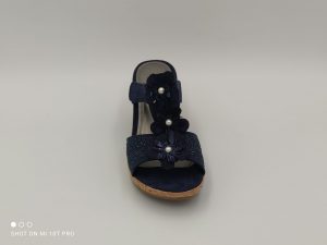 Alternative view of Marco Tozzi 27213